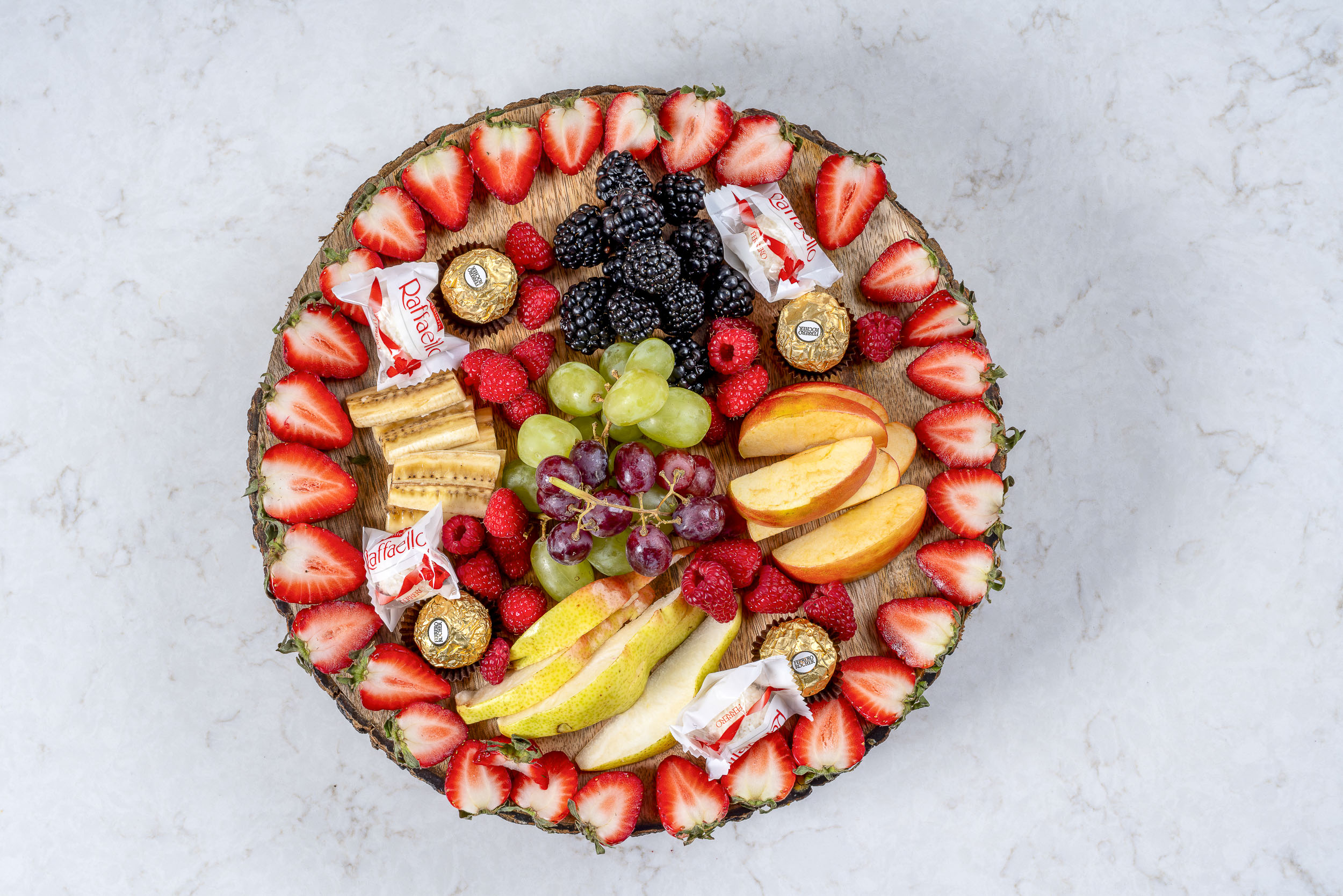fruit platter (seasonal fruits)